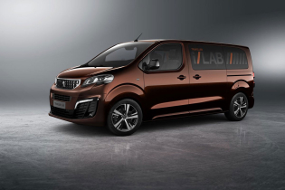 Peugeot_Traveller_iLab_Vip3_1