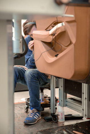 2017111308_JaguarEPace