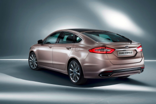 2016030114_Ford_Mondeo_Vignale_Geneva16