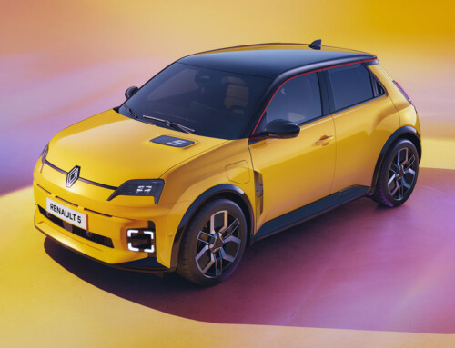 THE RENAULT 5 E-TECH ELECTRIC WINS CAR OF THE YEAR 2025