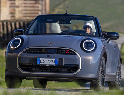 MINI CABRIO, CLASSICALLY OPEN-TOP